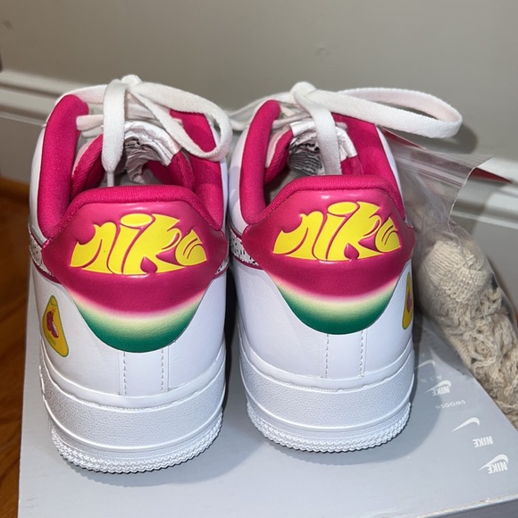 Nike Air Force 1 '07 LX - Picture 5 of 11